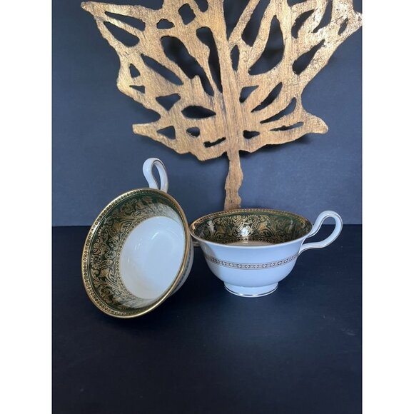 Two Wedgwood Dark Green Florentine Peony Shape Footed Porcelain Teacups England - Picture 1 of 6